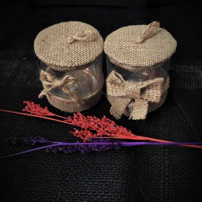 Decor Small rounded plastic and jute gift box 