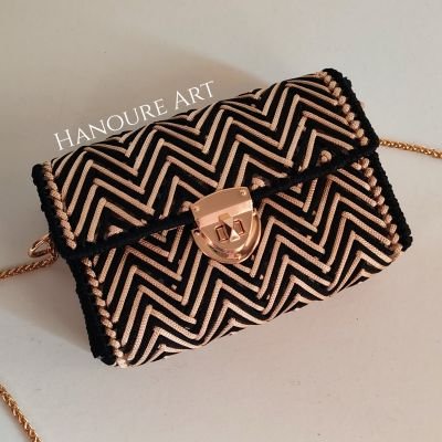 شنطه أنيقه عصريه صنعت يدويا