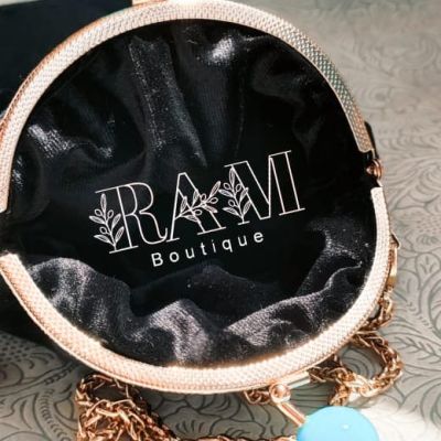 شنطة حرف ميم