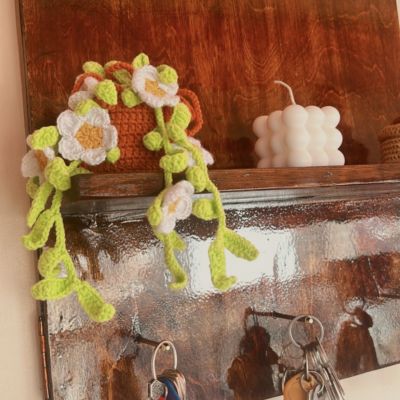 ستاند للوحه الكهرباء وعلاقه للمفاتيح 