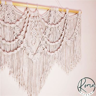 جدارية مكرمية – 140 سم – أبيض سكري – صناعة يدوية من روما