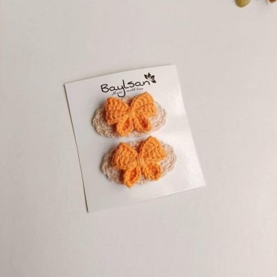 اتنين كلبس.. مغطى مع فيونكة