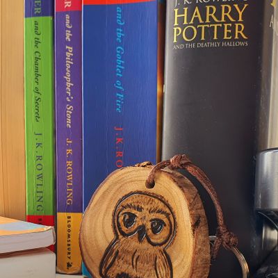 بومة هاري بوتر - ميدالية مفاتيح خشب