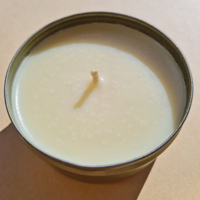 شمعة المساج للجسم برائحة الفراولة