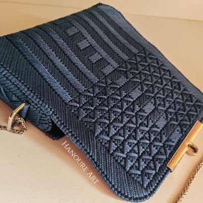   حقيبه نسائيه صنعت يدويا 