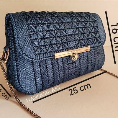   حقيبه نسائيه صنعت يدويا 