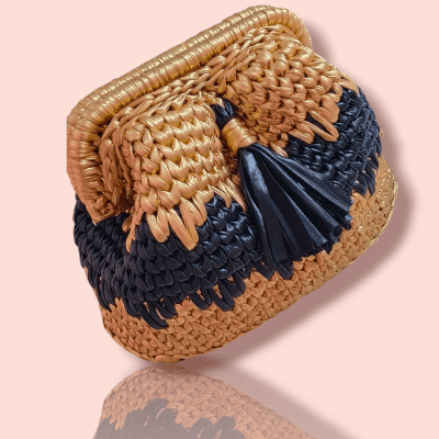 شنطة سوارية كروشية راقية 