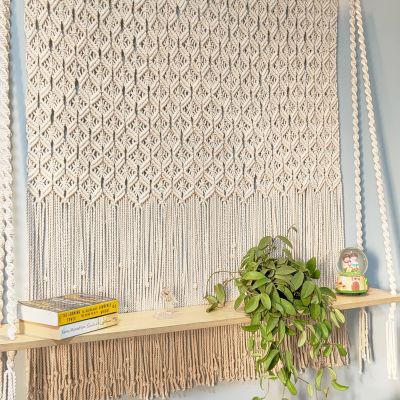  مكرمية حائط مع رف مقاس ١٢٠ سم