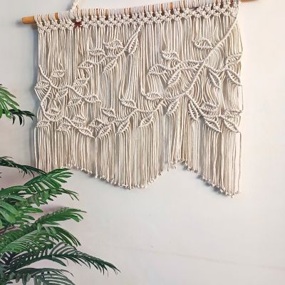 جدارية مكرمية 