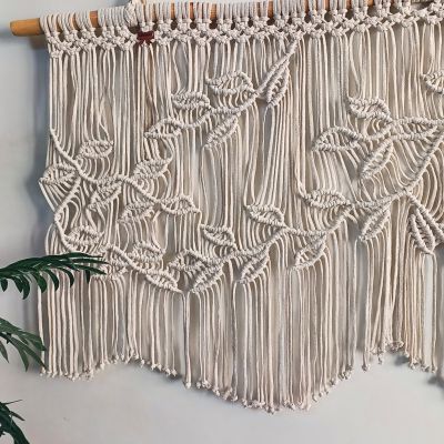 جدارية مكرمية 