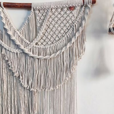 جدارية مكرمية 