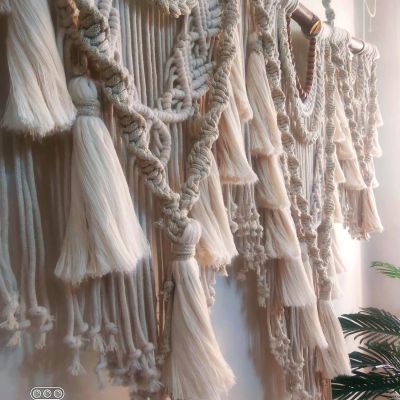 جدارية مكرمية