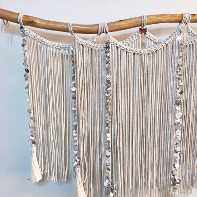 جدارية مكرمية