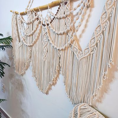 جدارية مكرمية 