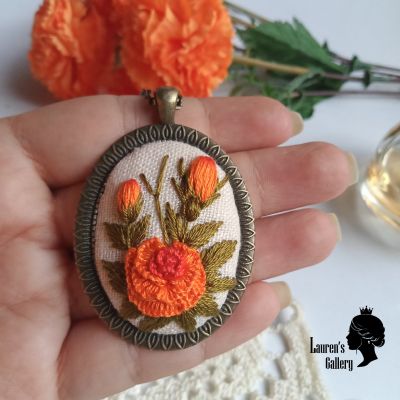 Embroidery necklace