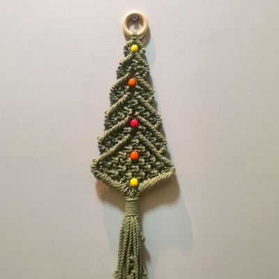 مكرمية شجرة الكريسماس 