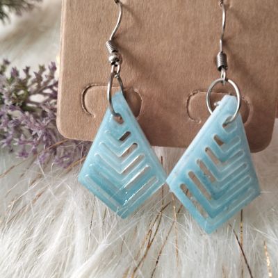 Resin earrings 