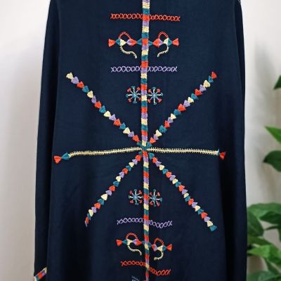 شال صوف خفيف مطرز يدوى فى سيوة