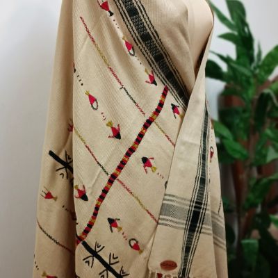 شال صوف خفيف مطرز يدوى فى سيوة