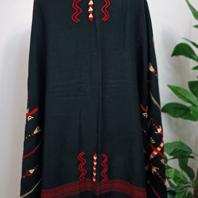 شال صوف خفيف مطرز يدوى فى سيوة