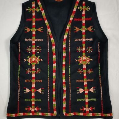 صديرى صوف مطرز يدوى بالكامل فى سيوة