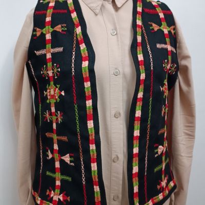 صديرى صوف مطرز يدوى بالكامل فى سيوة