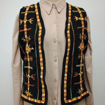 صديرى صوف مطرز يدوى بالكامل فى سيوة