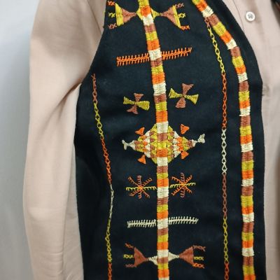 صديرى صوف مطرز يدوى بالكامل فى سيوة