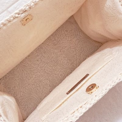 شنطة كروشية مربعات بيد عاج