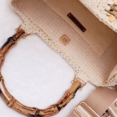 شنطة كروشية مربعات بيد عاج