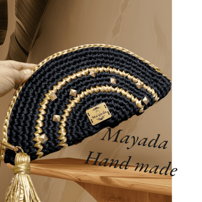 Distinctive evening clutch