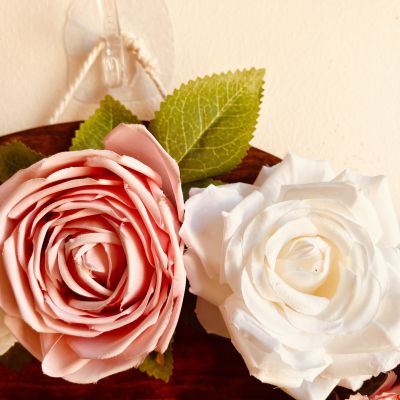 قطعه ديكوريه عليها كلمه welcome 