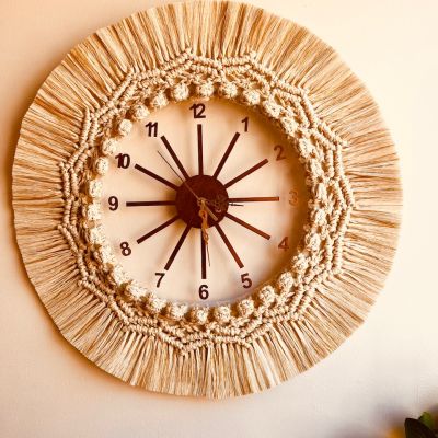 ساعه حائط باطار من المكرميه 