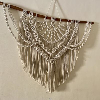 تعليقة حائط مكرميه كبيرة الحجم 