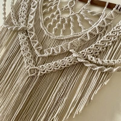 تعليقة حائط مكرميه كبيرة الحجم 