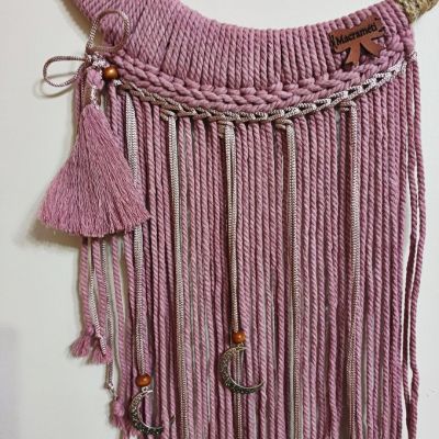 Macrame wall hanging 