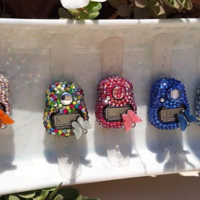 سبح رقمية مطرزة بفراشة 