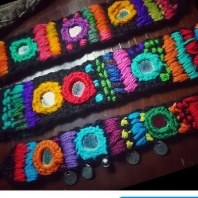 أسورة وخلخال من الكروشيه المطرز