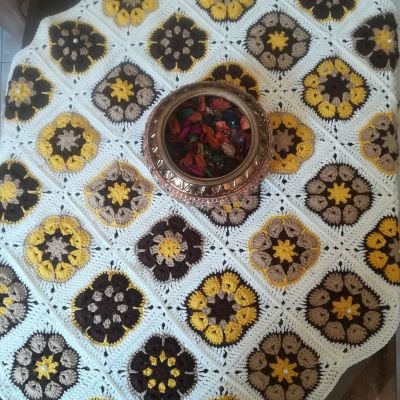 African rose crochet tablecloth 