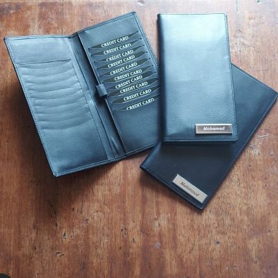 حافظة كروت كبيرة