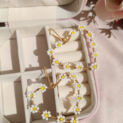 حلق نحاس علي شكل قلب