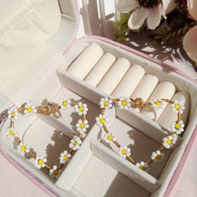 حلق نحاس علي شكل قلب