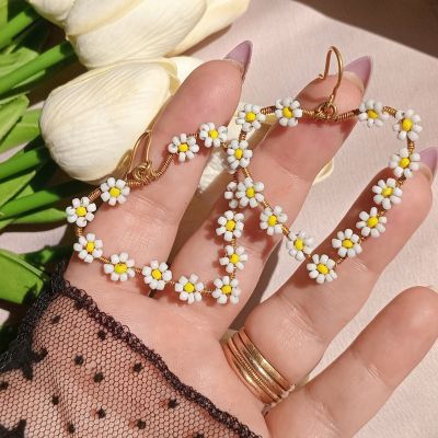 حلق نحاس علي شكل قلب