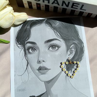 حلق نحاس علي شكل قلب