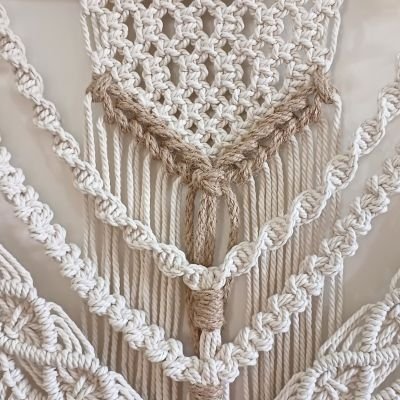 جدارية مكرمية