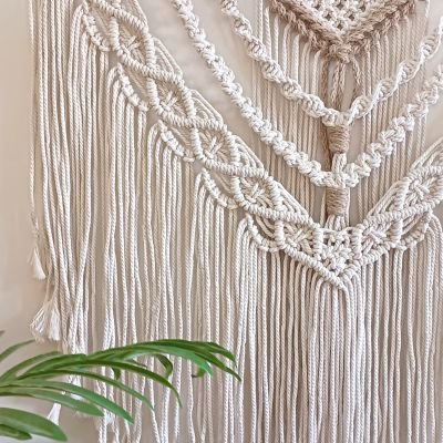 جدارية مكرمية