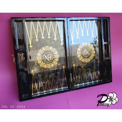 لعبة طاولة من الريزن 