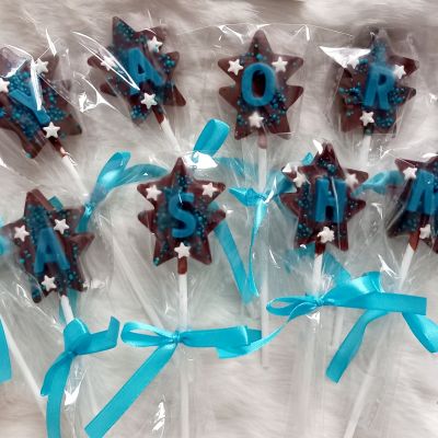 Chocolate lollipops 