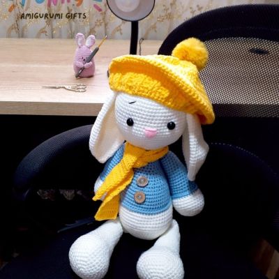 دبدوب لابس طاقيه بيريه