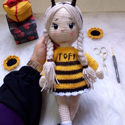 Bee Dolls
